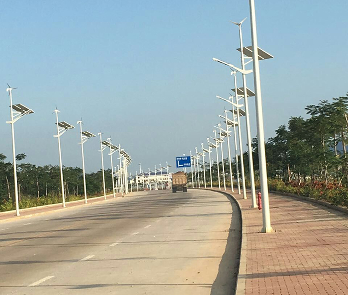 太陽(yáng)能路燈 LED太陽(yáng)能路燈 太陽(yáng)能路燈廠家