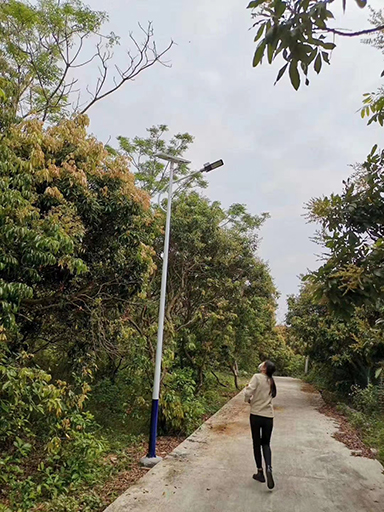 云南洱源縣團結(jié)村：led太陽能燈照亮鄉(xiāng)村脫貧路