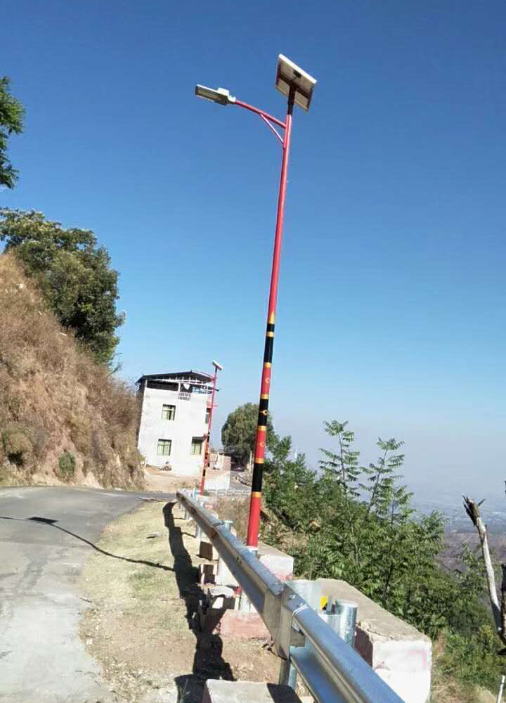 云南太陽(yáng)能路燈_6米太陽(yáng)能路燈_太陽(yáng)能民族特色路燈