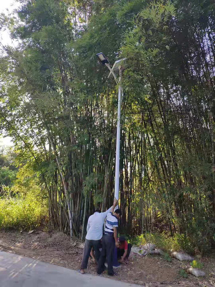 太陽能LED路燈 太陽能路燈價格便宜 南德太陽能路燈廠家