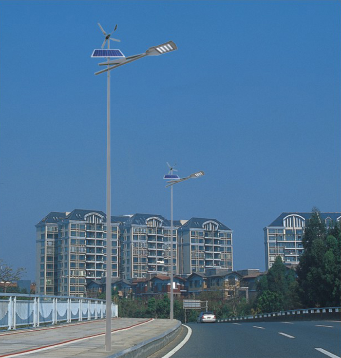 太陽(yáng)能路燈 太陽(yáng)能風(fēng)光互補(bǔ)路燈 南德太陽(yáng)能路燈廠家