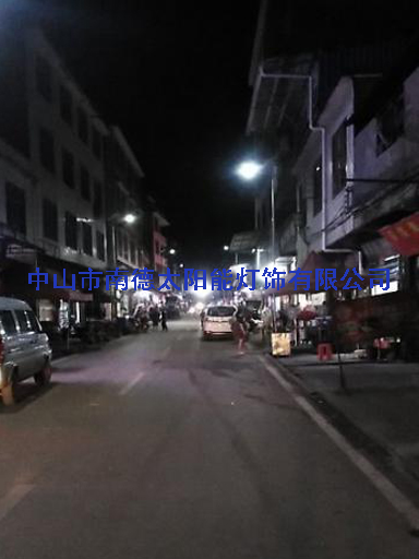 湖南省永州市藍山縣新圩鎮(zhèn)新圩居委會太陽能路燈工程案例