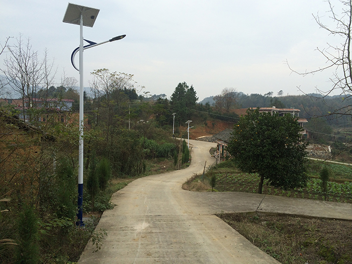 太陽(yáng)能路燈 太陽(yáng)能道路燈 太陽(yáng)能路燈價(jià)格怎么樣