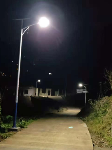 廣西隆林太陽能路燈，“照亮”鄉(xiāng)村脫貧致富路