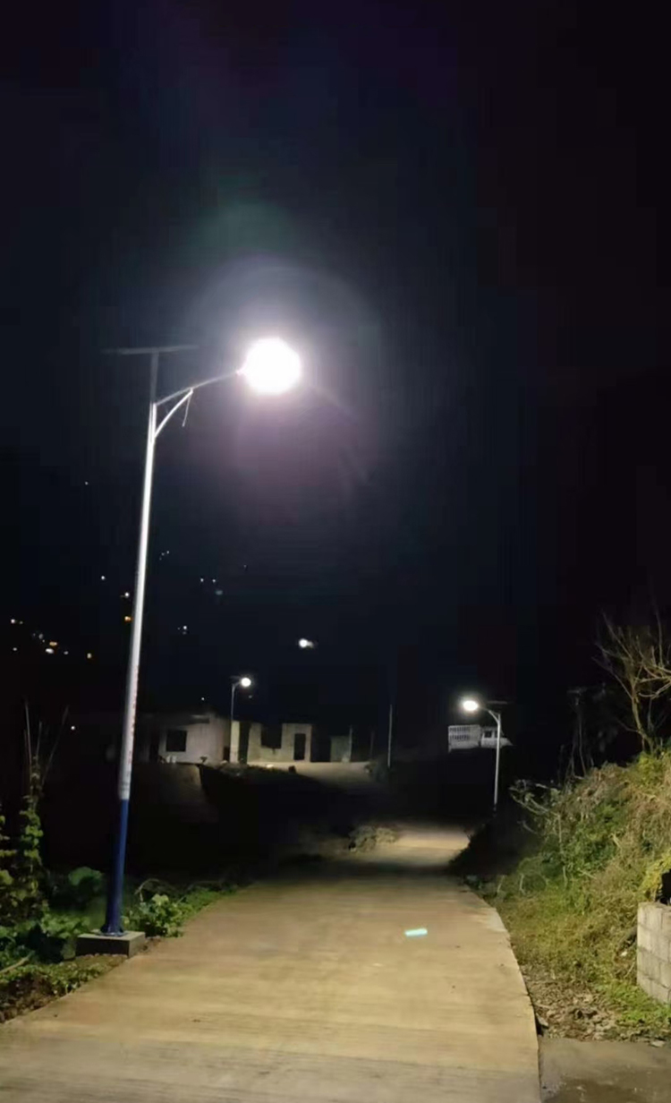 廣西太陽(yáng)能路燈_鄉(xiāng)村太陽(yáng)能路燈_6米太陽(yáng)能路燈