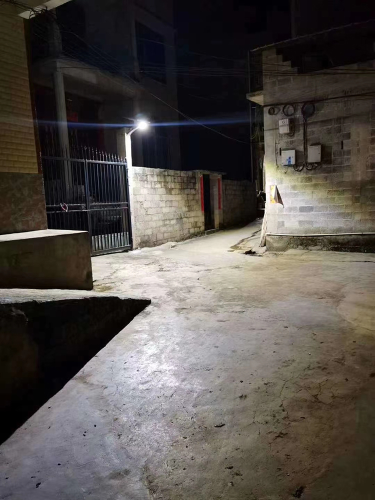 福建太陽(yáng)能路燈_新農(nóng)村太陽(yáng)能路燈_南德太陽(yáng)能路燈系統(tǒng)